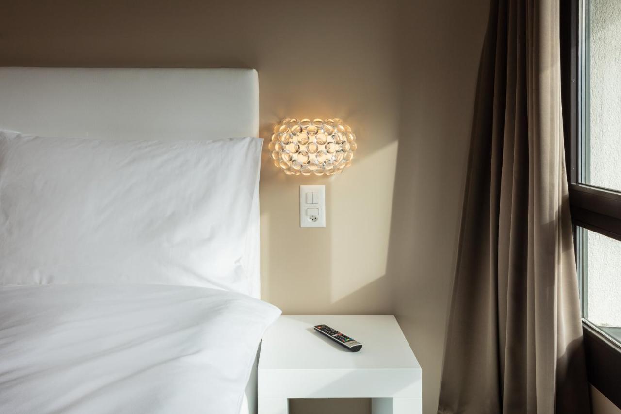 Hotel Lo! Im Kreuz Jona Rapperswil  ภายนอก รูปภาพ
